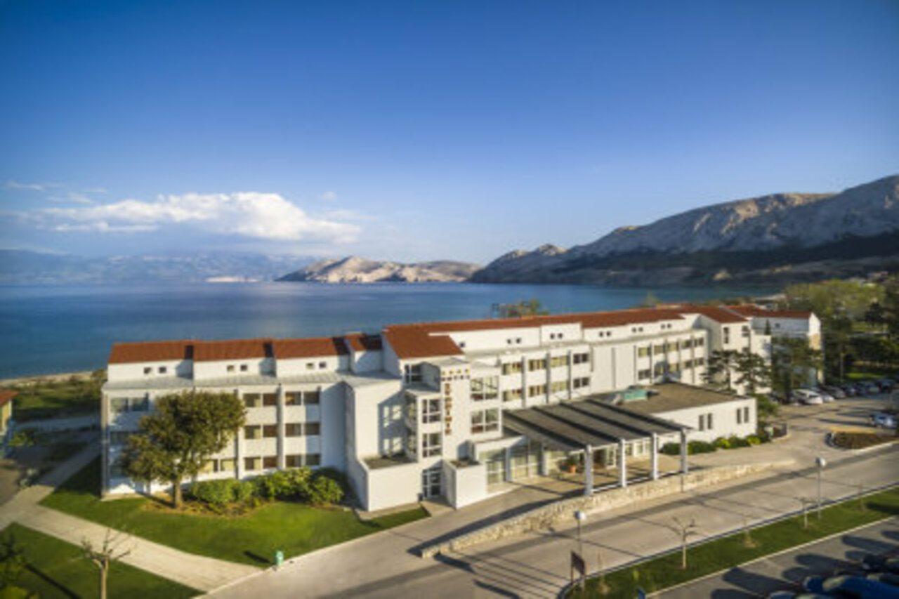 Sunny Baska Residence By Valamar, Ex Zvonimir Baška Buitenkant foto